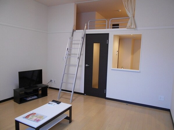 レオネクストフロレゾンAの物件内観写真